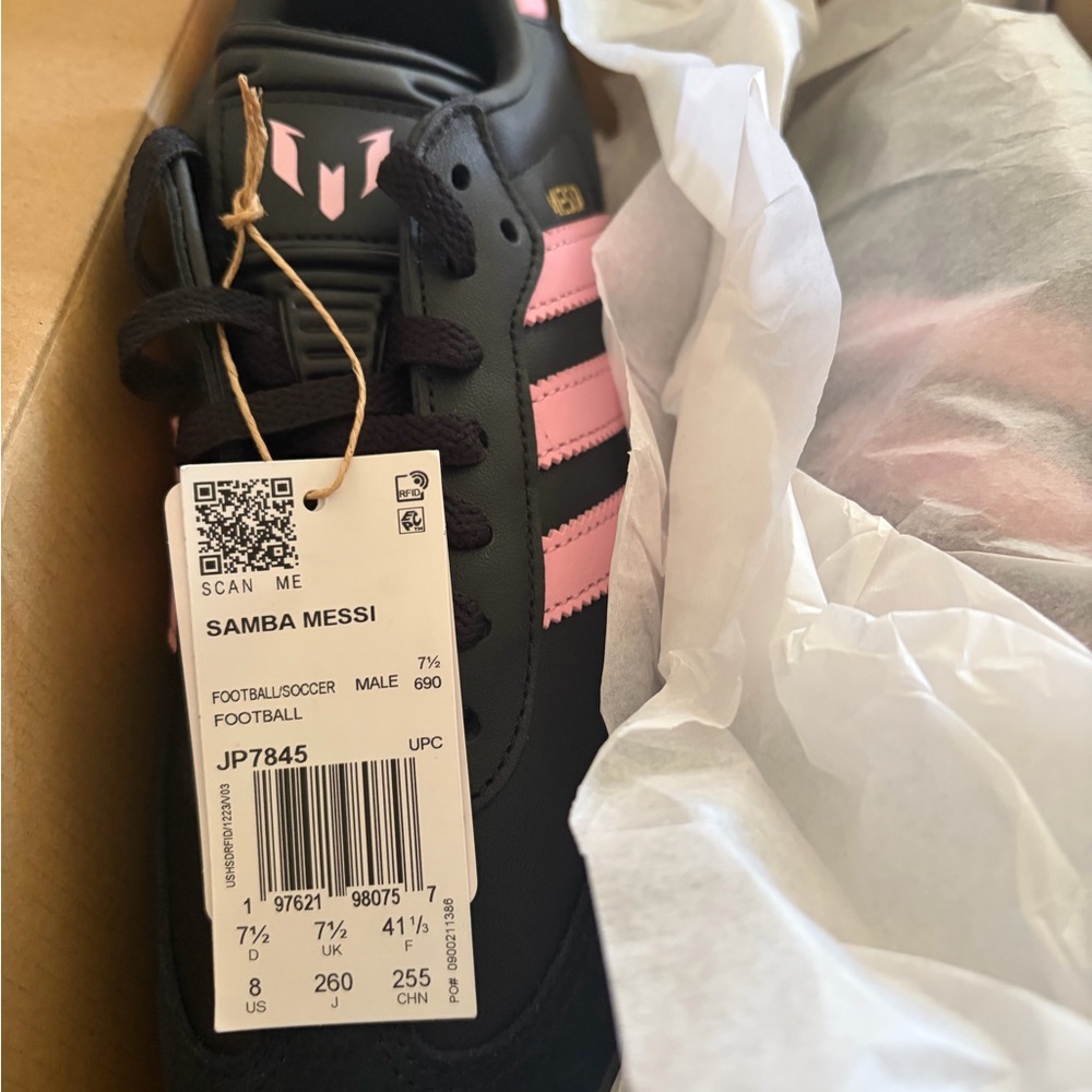 Adidas Unisex Black and Pink Samba Messi JP7845 - Picture 9 of 9